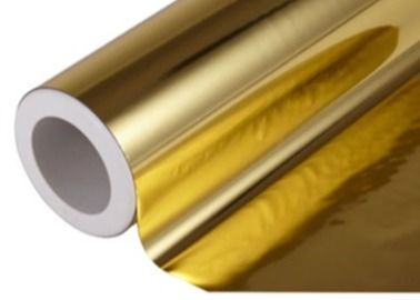 Goede prijs. 3 inch Paper Core PET Lamination Coils Reflective Thermal Bonding Layer voor Luxe Cosmetic Case Incapsulation SGS gecertificeerd online