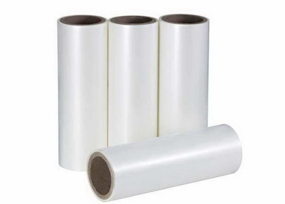 Good price 1-inch Core 25 mic Bopp Duurzaam zacht aanraken Krassenbestendige gladde matte thermische lamineerfilm voor papierlamineering 4000m online