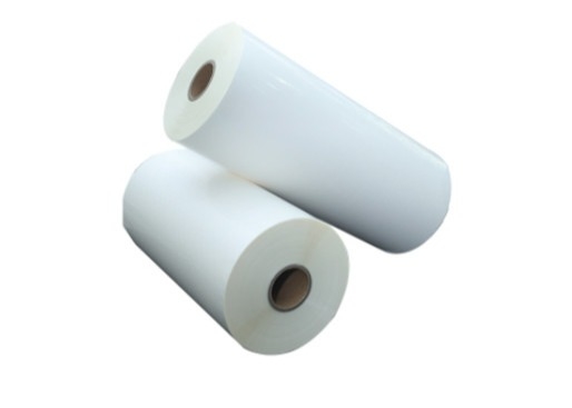 Good price Squeff Resistant Adhesive BOPP/PET Flat Finish Film Roll voor warm stempelen 18 Mic online